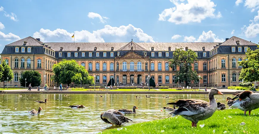 Stuttgart – Die Stadt von Kunst, Natur und Mercedes-Benz